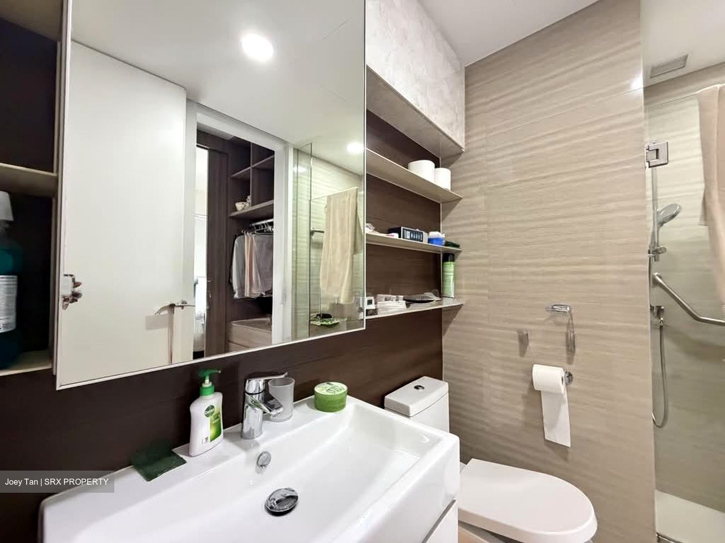 Sky Vue (D20), Condominium #572265621